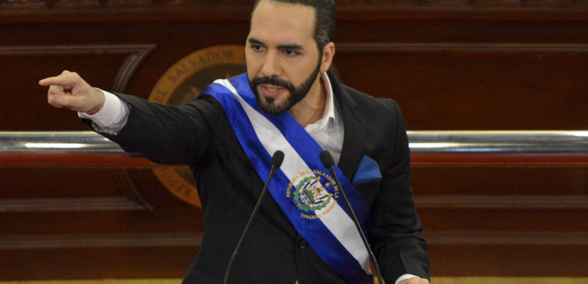 El Salvador elimina el lenguaje inclusivo de sus escuelas y dependencias públicas