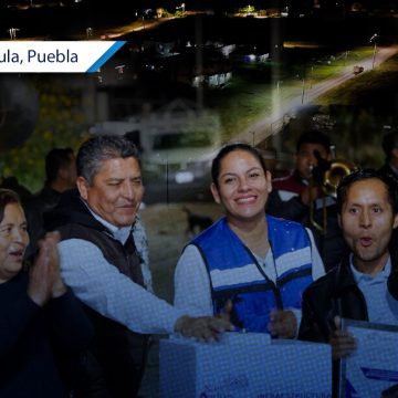 Entregan obras de drenaje y electrificación en San Antonio Cacalotepec