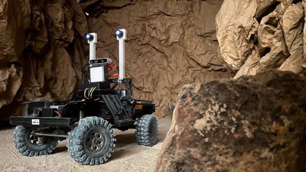 Estudiantes del IPN desarrollan robot explorador para mapear minas y detectar gases toxicos 2