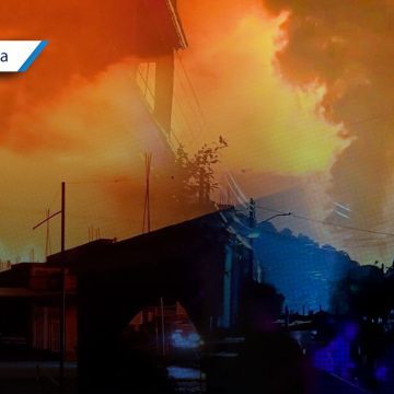 Pemex se deslinda de incendio en ducto de Xicotepec