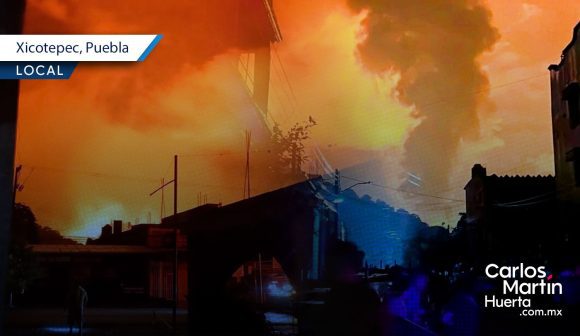 Pemex se deslinda de incendio en ducto de Xicotepec