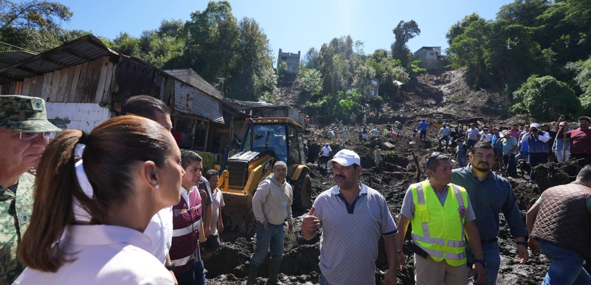Sheinbaum anuncia censo y entrega de apoyos para damnificados por lluvias en Huauchinango