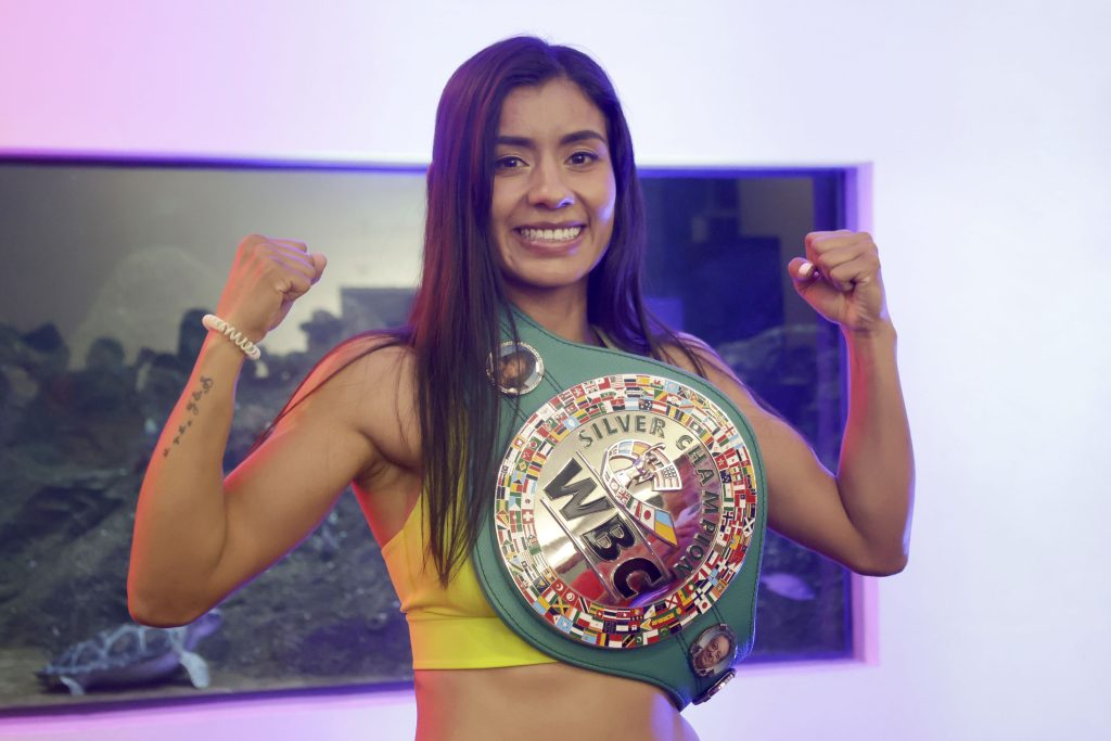 Gabriela Sanchez pide licencia ante combate por titulo mundial de box 2