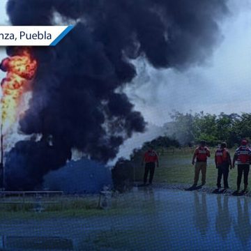 Controlan incendio en quemador de plataforma de Pemex en Venustiano Carranza