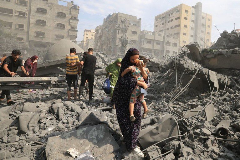 Israel asesina a palestinos pese a la entrada en vigor del alto al fuego en Gaza 2 Israel asesina a palestinos pese a la entrada en vigor del alto al fuego en Gaza 3