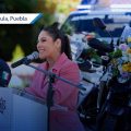 Lupita Cuautle entrega 15 patrullas y 5 motocicletas para fortalecer la seguridad en San Andrés Cholula