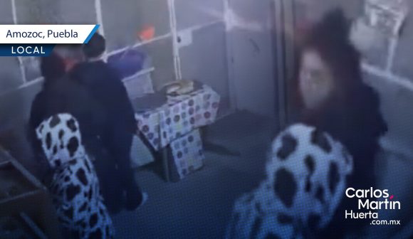 Madre obliga a su hija a robar en panadería en Amozoc