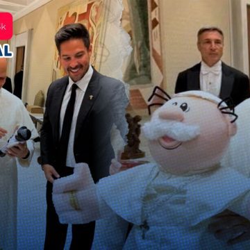 Papa León XIV recibe emblemáticos peluches del Dr. Simi