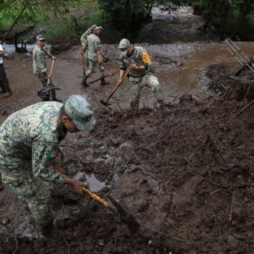 Sube a 44 la cifra de muertos por inundaciones en Veracruz, Puebla, Hidalgo y Querétaro