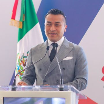 Roberto Solís rinde su primer informe de gobierno al frente de Huejotzingo Roberto Solís rinde su primer informe de gobierno al frente de Huejotzingo