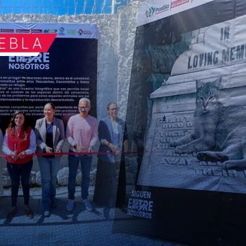 'Siguen entre nosotros' Inauguran exposición fotográfica en el Panteón Municipal de Puebla ‘Siguen entre nosotros’: Inauguran exposición fotográfica en el Panteón Municipal de Puebla