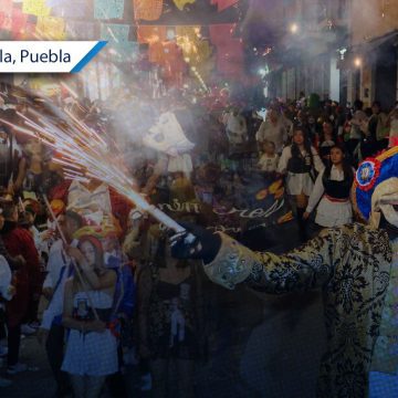 Tradición, color y orgullo: el Desfile de Animeros llenó de magia las calles de San Pedro Cholula