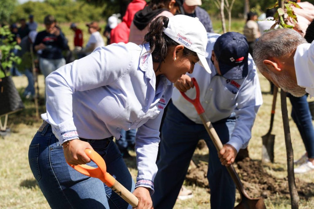Lupita Cuautle impulsa reforestación en San Andrés Cholula para un futuro sustentable 1 WhatsApp Image 2025 10 17 at 6.55.24 PM 2
