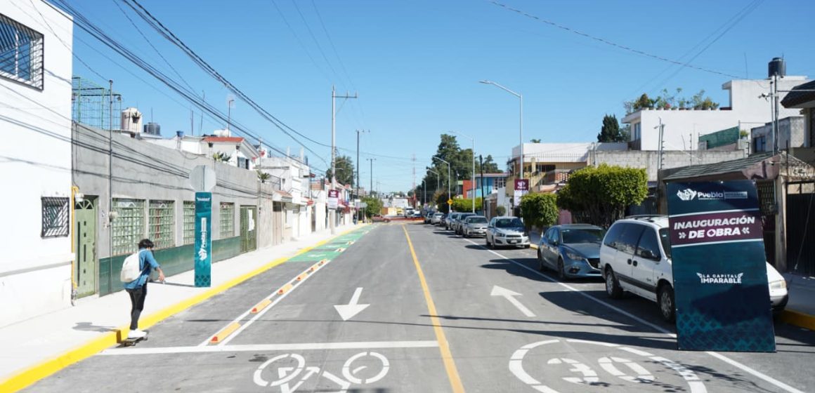 Entrega gobierno de la ciudad infraestructura vial en la colonia Aquiles Serdán