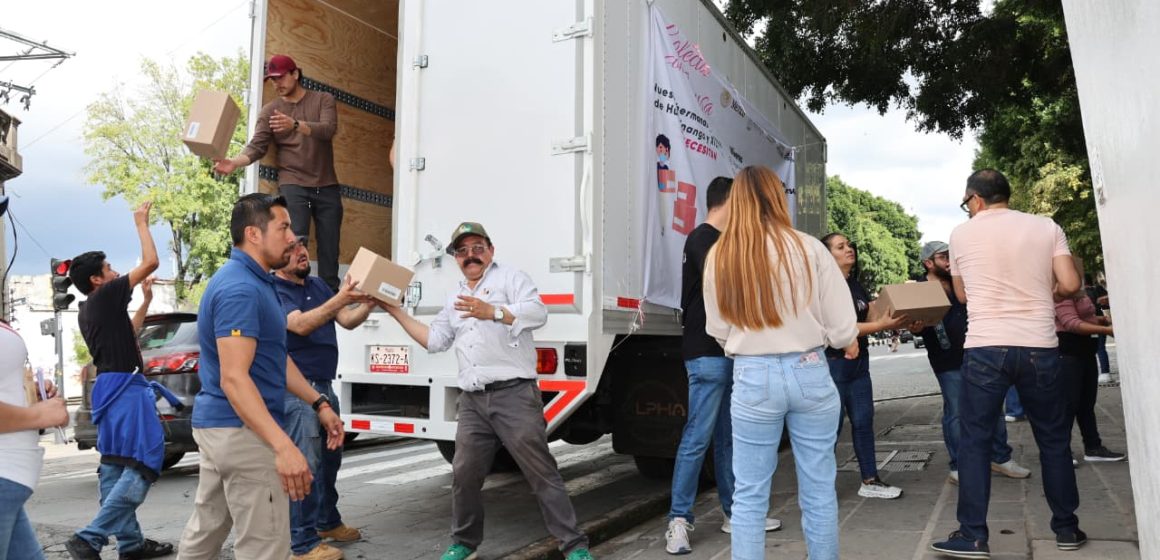 Envía SEDIF cinco camiones más con ayuda humanitaria durante fin semana