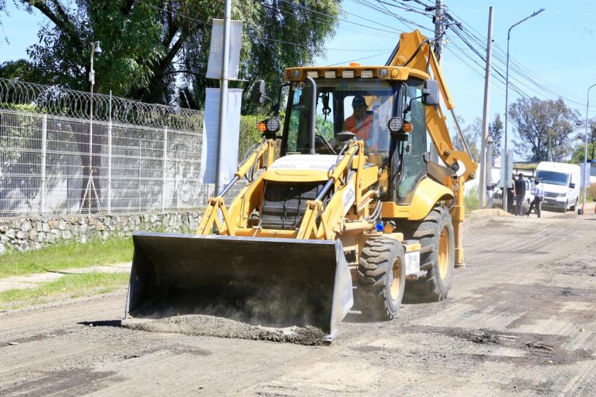 obras Se pavimentarán 5 mil calles y se rehabilitan carreteras en la Sierra Norte de Puebla