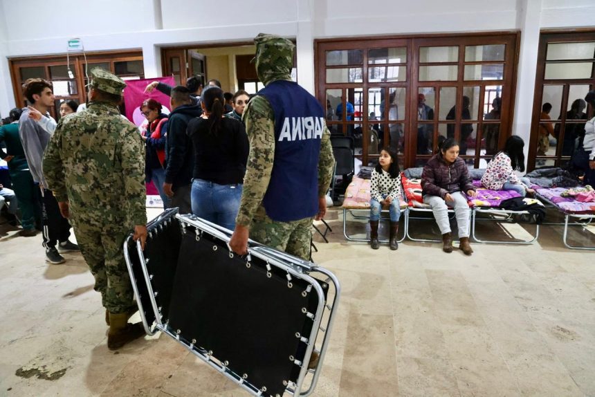 protección civil Sierra Norte: Puebla Trabaja en la recuperación tras fuertes lluvias