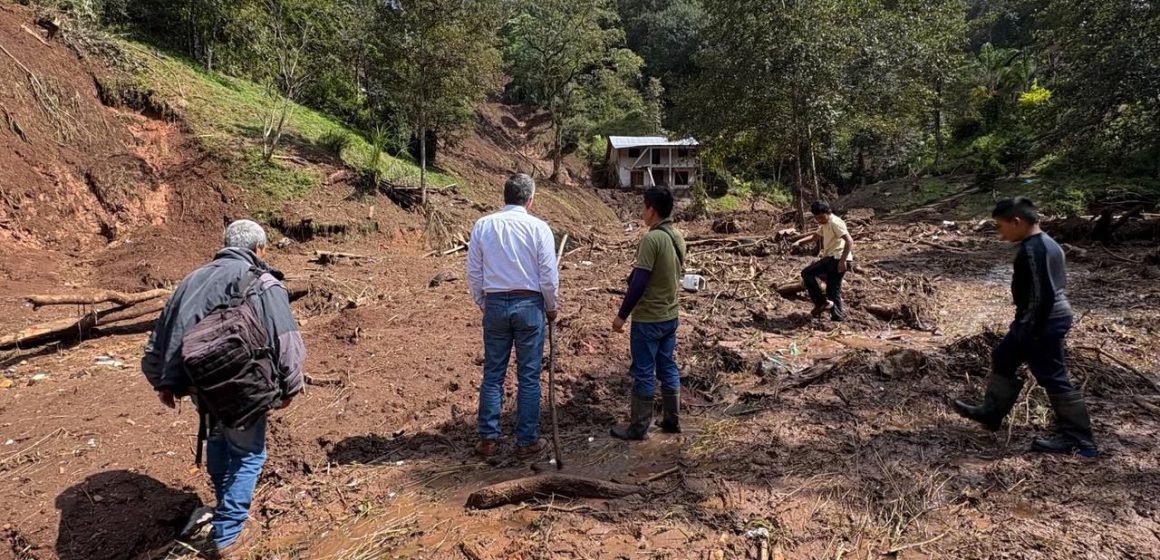 Gobernador Alejandro Armenta descarta “rapiña” en la Sierra Norte afectada por “Jerry”