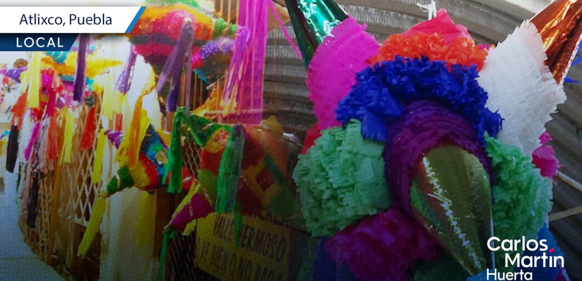 Atlixco retoma la venta de piñatas tradicionales en el Palacio Municipal