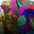 Atlixco retoma la venta de piñatas tradicionales en el Palacio Municipal
