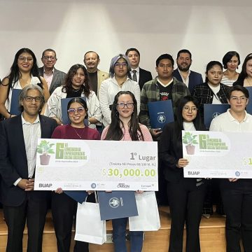 BUAP premia emprendimiento sostenible
