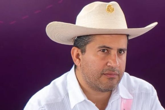 Asesinan a Carlos Manzo, alcalde de Uruapan, durante festival