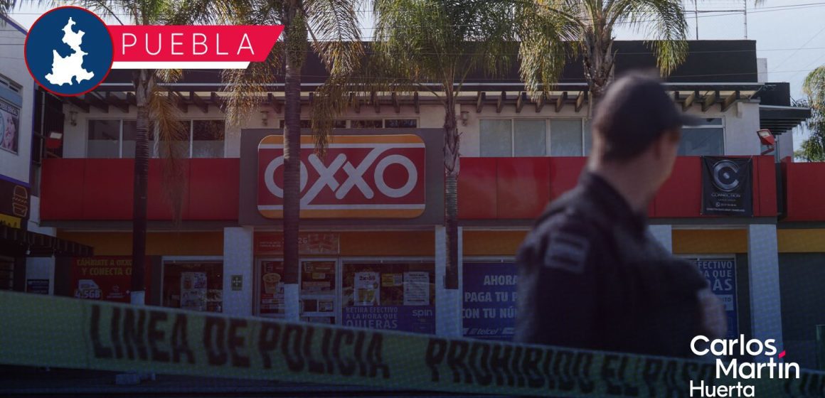 Portada Comando armado asalta Oxxo en El Mirador; se hacen de la caja fuerte y de celulares CMH Comando armado asalta Oxxo en El Mirador; se hacen de la caja fuerte y de celulares