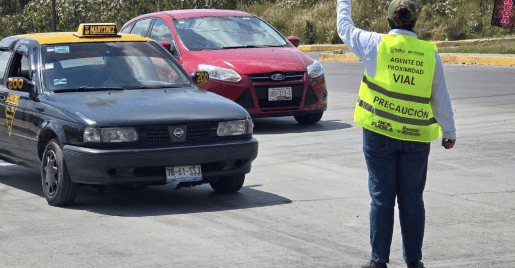 Agentes de Proximidad Vial ya operan en Puebla; aplicarán multas en 2026 2 Comienzan a operar 300 agentes de Proximidad Vial en Puebla 2