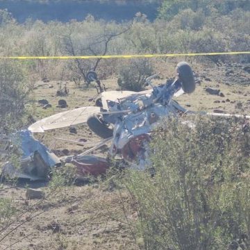 Se desploma avioneta en Chihuahua; hay dos muertos