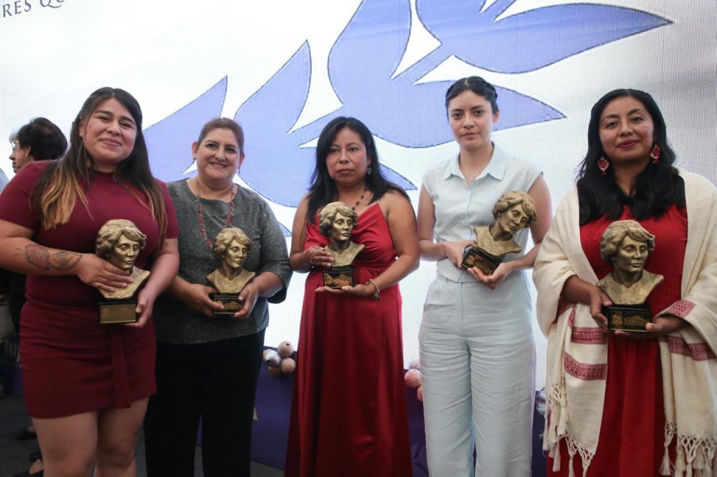 Entregan Premio Carmen Serdán 2025 a mujeres transformadoras 2 Entregan Premio Carmen Serdan 2025 a mujeres transformadoras 3
