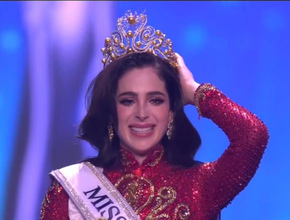 ¡IMPARABLE! Fátima Bosch, la mexicana que exigió respeto, se corona Miss Universo 2025