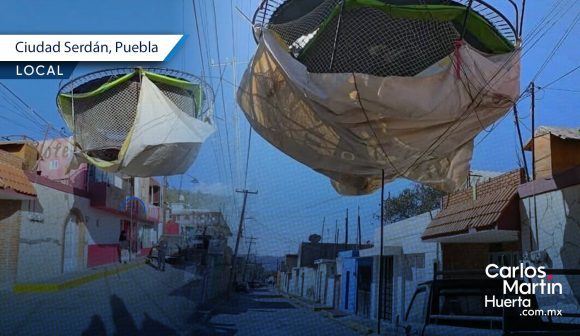 Fuerte viento desplaza trampolín a cables de luz en Ciudad Serdán