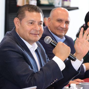 Puebla, primer estado, que completa tarea de cubrir polígono de desarrollo: Secretaría de Economía