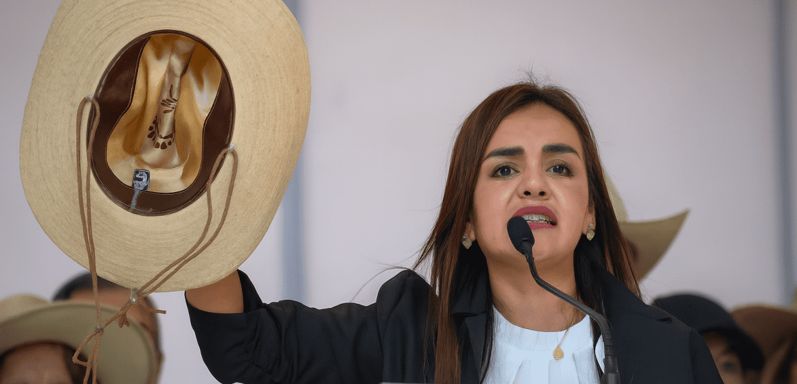 Grecia Quiroz solicita al IMPI el registro de las marcas “Carlos Manzo” y “Movimiento Independiente del Sombrero”