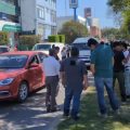 Agente de la FGE en Puebla es arrastrada por camioneta durante intervención en percance