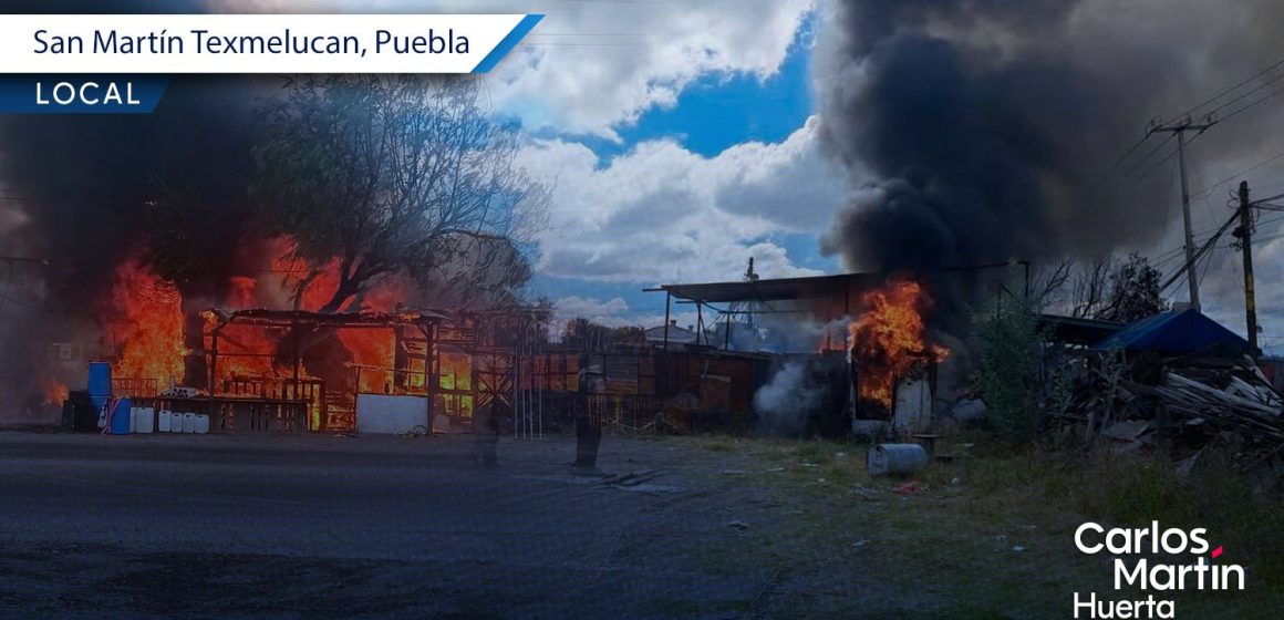 Portada Incendio en almacén de tarimas provoca cierre total de la carretera federal México-Puebla en Texmelucan CMH Incendio en almacén de tarimas provoca cierre total de la carretera federal México-Puebla en Texmelucan