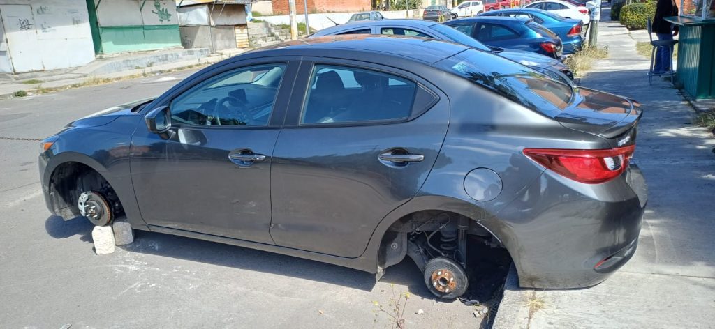 Robo de llantas infonavit san jorge