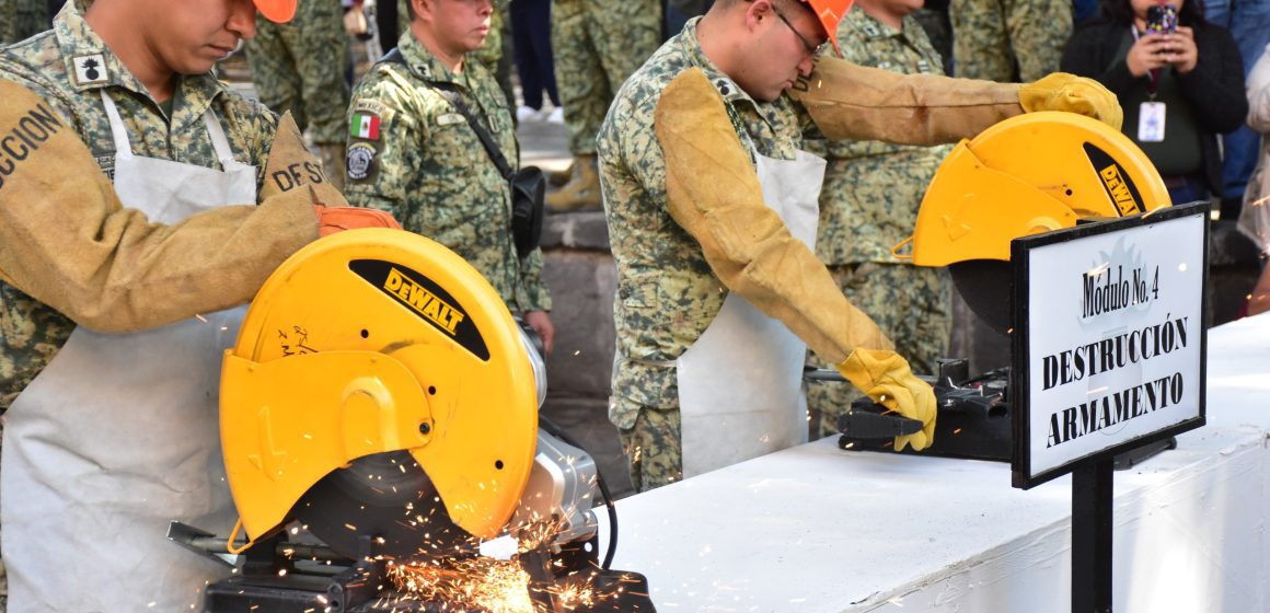 Continúa campaña de desarme en Puebla; Ejército destruye 156 armas de fuego