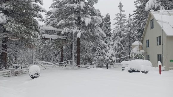 Tormenta invernal causa cierre de parque nacional en Baja California