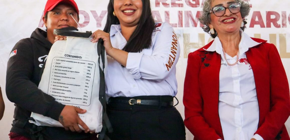 WhatsApp Image 2025-11-06 at 7.17.02 PM Tonantzin Fernández entrega apoyos alimentarios a más de 560 personas vulnerables en San Pedro Cholula