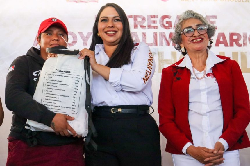 Tonantzin Fernández entrega apoyos alimentarios a más de 560 personas vulnerables en San Pedro Cholula