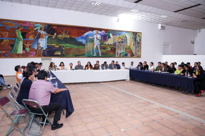 Fortalece Lupita Cuautle coordinación con autoridades auxiliares de San Andrés Cholula