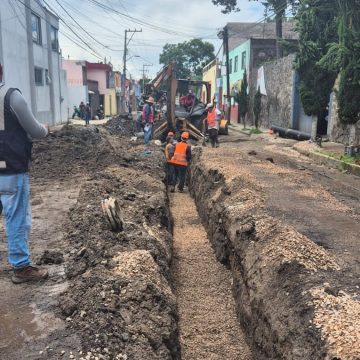 Agua de Puebla sustituyó la red de drenaje sanitario de la 11 Oriente; más de 2,800 vecinos beneficiados