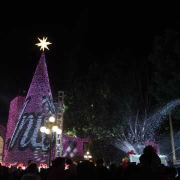 Encendido del árbol de navidad en Puebla: Pepe Chedraui inaugura fiestas decembrinas