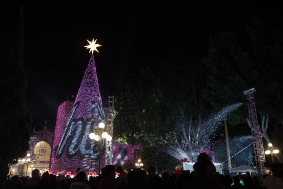 Encendido del árbol de navidad en Puebla: Pepe Chedraui inaugura fiestas decembrinas