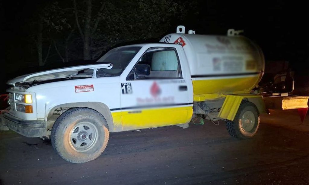 Detienen a tres presuntos huachicoleros en Puebla; aseguran pipa de gas en Santa Rita Tlahuapan 1 d4d5c9a9 066e 4c66 9b57 7edee2b102c1