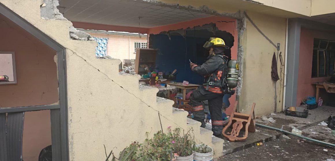Explosión de gas LP en vivienda de La Resurrección deja dos personas heridas
