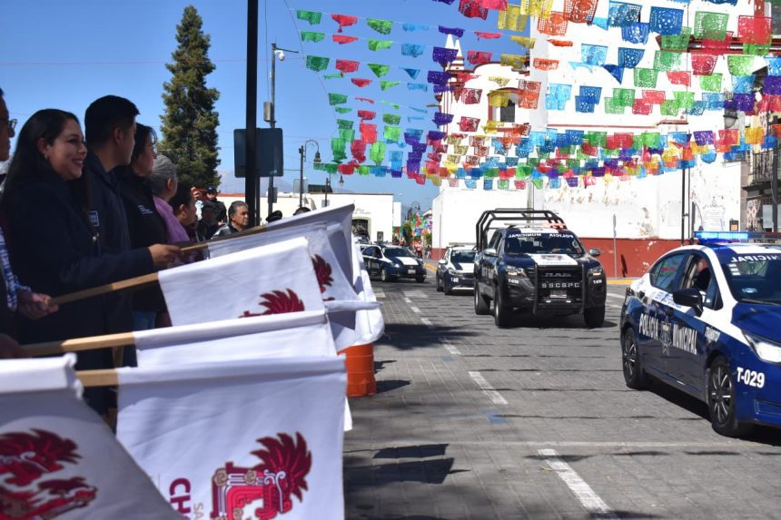 Tonantzin Fernández encabeza banderazo del Operativo “Buen Fin 2025” en San Pedro Cholula