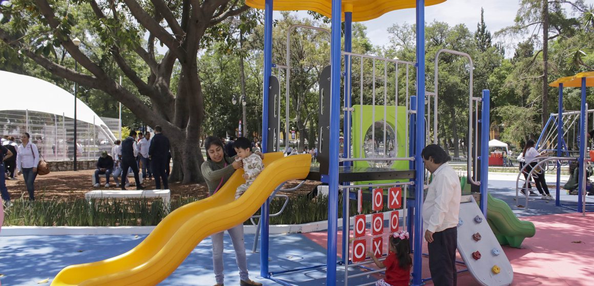 Cabildo aprueba retiro o reparación de juegos infantiles en mal estado en parques de Puebla