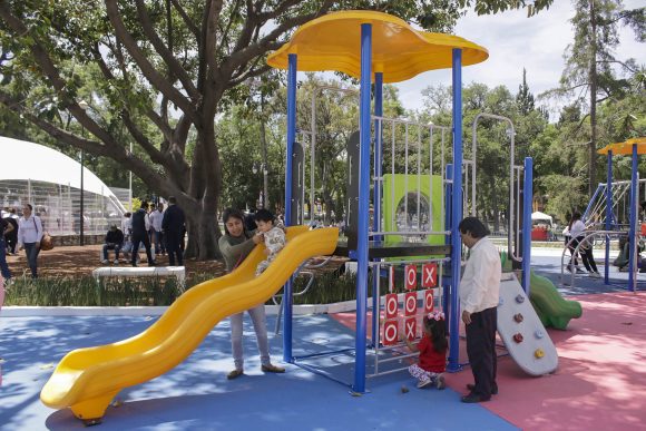Cabildo aprueba retiro o reparación de juegos infantiles en mal estado en parques de Puebla